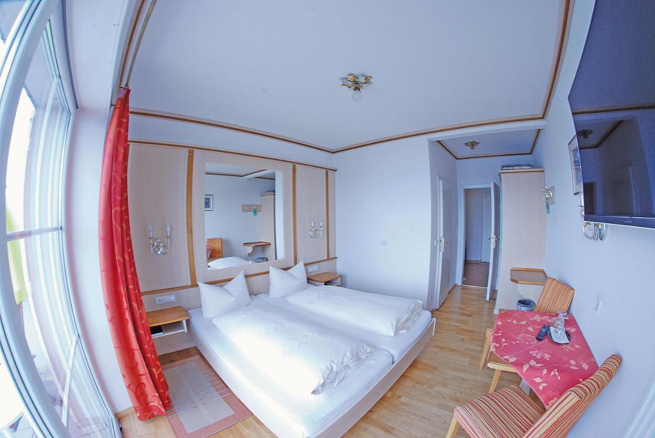Seehotel ZUR MÜNZ Meersburg Exterior foto